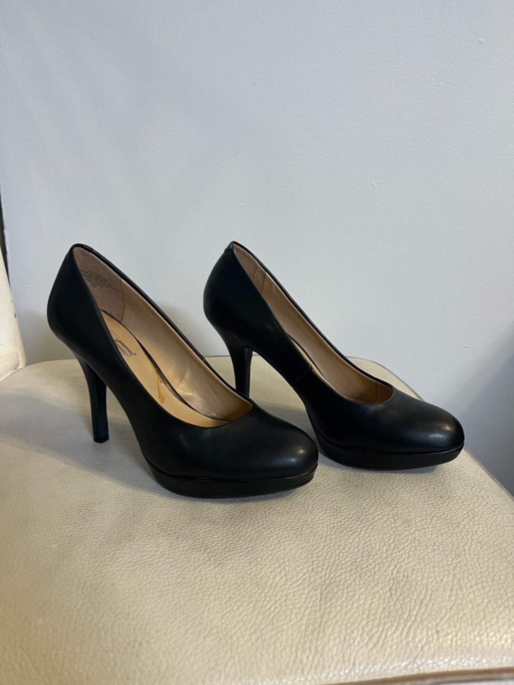 Nine West Black Leather Platform High Heel Pumps